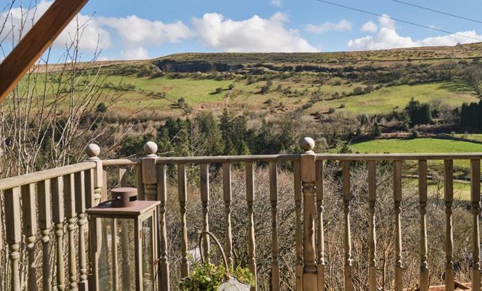Can you picture yourself here, taking a bubble bath, relaxing and enjoying the view?